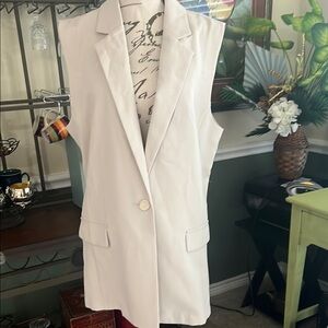 Women's Cream Sleeveless Blazer